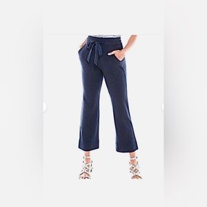 Cabi Easy Crop Navy Style #5177 Size 8